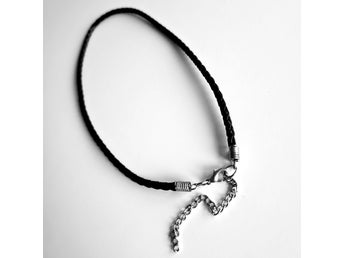 VARUPARTI 30 st - Halsband DIY svart konstläder från Lollipop