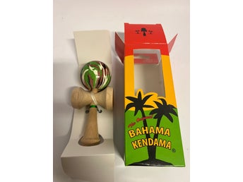 Ny Bahama Kendama i trä - Kamouflagemönstrad boll
