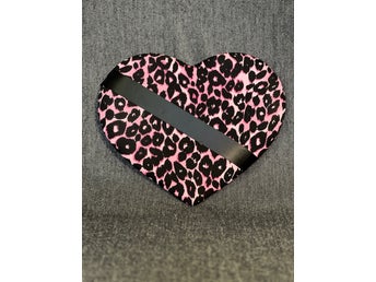 Märkestavla för simmärken/smycken Rosa Leopard/svart mellan