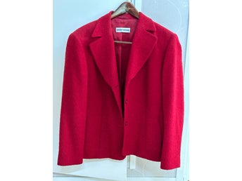 Gerry Weber röd kavaj, storlek 44