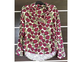 LOLA blus skjorta storlek 40
