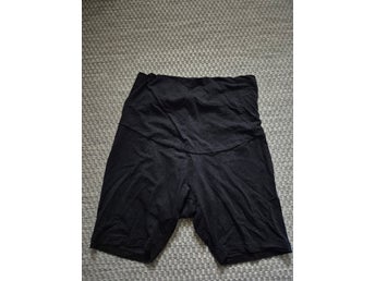 Boob svarta shorts, st L. OONO gravidshorts