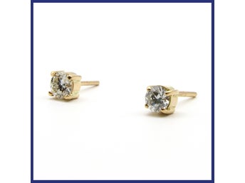 Örhängen, 18K guld, studs, naturliga, briljantslipade diamanter (0,53ctv)