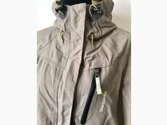 Nästan ny Didrikson jacka, modell street, Strl 44 (394879266 Nästan ny Didrikson jacka, modell street, Strl 44 (394879266