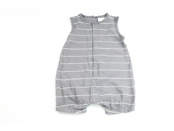 Randig jumpsuit från H&M - Storlek 86