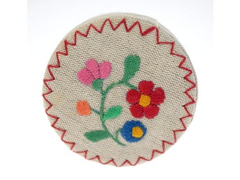 Hungarian handmade vintage pot with lid + floral decoration-circa 1960s/70s-36g