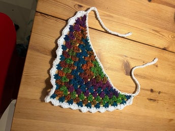 Blå, grön, orange, lila virkad huvudscarf