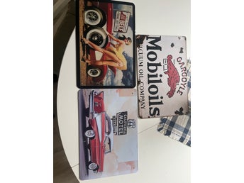 Plåtskyltar med retro-motiv