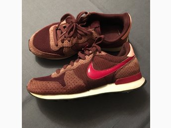 nike internationalist 38 nike internationalist 38