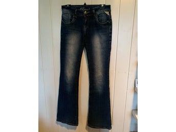 Reals blåa jeans, storlek 40