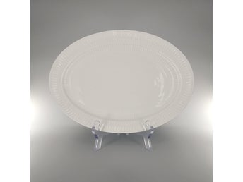 Royal Copenhagen Hvid Riflet Ovalt Fad (28 cm)