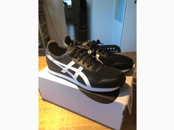 asics tiger 44