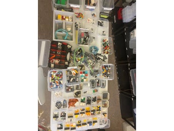 LEGO ca 6 kg – stort parti med sorterat/osorterat, plattor & unika delar