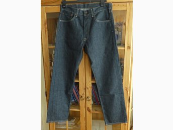 levis 501 33x32