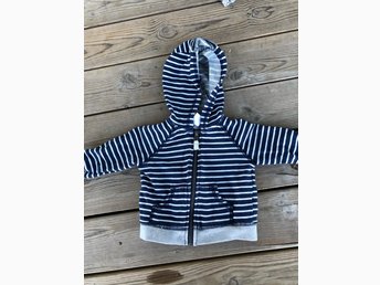 Hoodie storlek 74 (359890116) ᐈ Köp på Tradera Hoodie storlek 74 (359890116) ᐈ Köp på Tradera