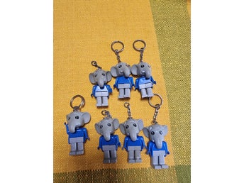 Lego från 80-90 talet elefant nyckelringar, 7 stycken
