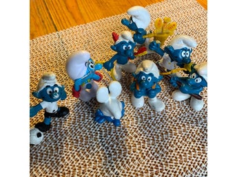 Samling av 8 Smurf-figurer