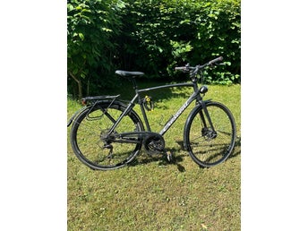 Crescent Kebne Cykel, svart, 24-växlad (3 x 8), 28’’