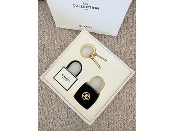 Chanel beauty gift, La Collection Nyckelring