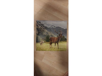 Kalender Naturliga Skottland 2027 med Planerarklistermärken