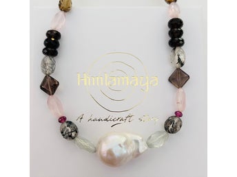 Halsband med barock och ädelstenar