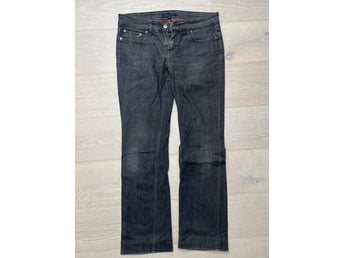 Tommy Hilfiger svarta jeans, storlek 30/34