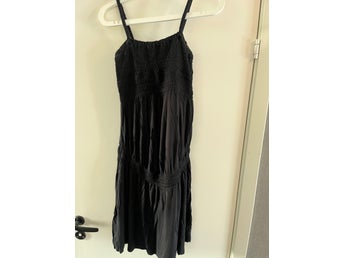 H&M Mama svart klänning, storlek M/L