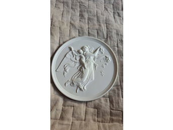 Väggplakett ängel i biskvi porslin Royal Copenhagen