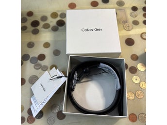 Calvin Klein svart bä