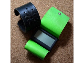 Läderarmband och Armbandsklocka