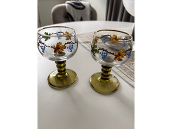 4 st remmare med druvmönster