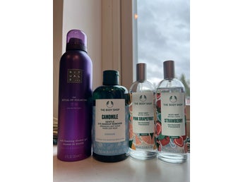 Rituals The Ritual of Yozakura Duschskum och The Body Shop Produkter