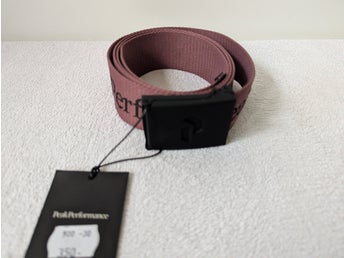 Nytt Peak Performance Rider Belt bä i färgen Rose brown och i storlek OSFA