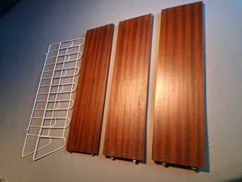 Retro Stringhylla teak med vit väggskena