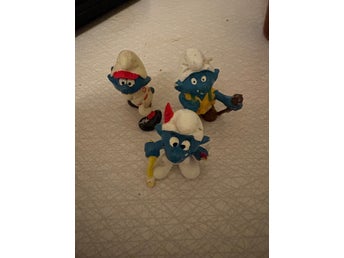 Tre stycken Smurf-figurer
