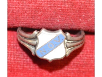 N.O.V. EMALJERAD RING SILVER E9=1955