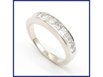 Ring, 14K vitguld, halvallians, naturliga diamanter (1,25ctv, stl 17,5mm)