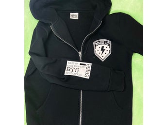 BTS Official 1st JAPAN TOUR 2015 WAKE UP : OPEN YOUR EYES Hoodie Black Cool Logo