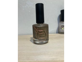Bee's Knees Lacquer magnetic Become the Bear - Nagellack