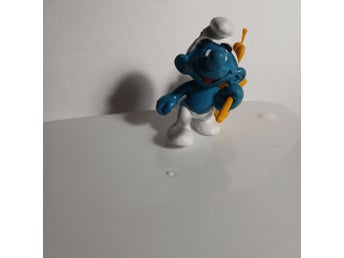 Smurf med fjärilshåv