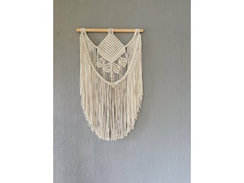Handgjord Makramé Väggbonad - HERDÍS