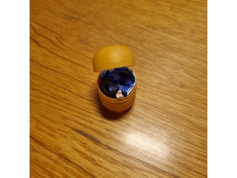 Kinder Surprise Playmobil DC Comics Batgirl omonterad med papper