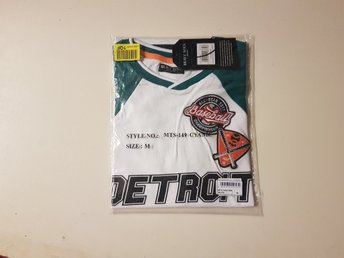 T Shirt Storlek M L Och Lx ᐈ Kop Pa Tradera