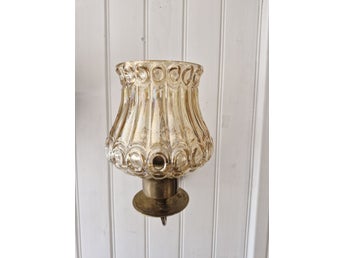 Vintage Retro lampskärm / lampkupa i bärnstensfärgat pressglas – 60-/70-tal