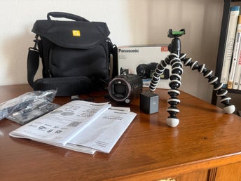Panasonic HC-V770 Full HD videokamera + extra tillbehör – nyskick