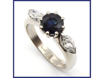 Ring, 18K vitguld, safir/diamanter (ca 1,9ctv, stl 17,7mm), certifikat medföljer