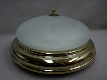 taklampa glass och mässing (354468083) ᐈ Köp på Tradera taklampa glass och mässing (354468083) ᐈ Köp på Tradera