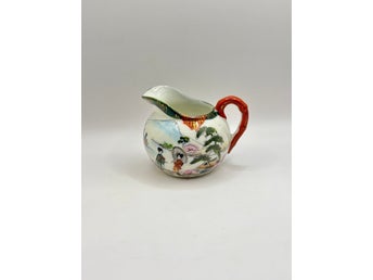 Japansk gräddkanna orientalisk dekor geishor vintage 7,5 cm