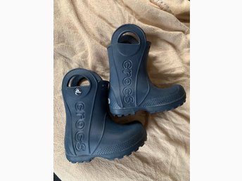 Crocs stövlar stl 22 23 (C6) Crocs stövlar stl 22 23 (C6)
