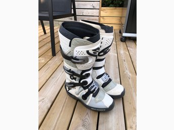 Alpinestars Tech 7 crosstövlar strl 42 Alpinestars Tech 7 crosstövlar strl 42